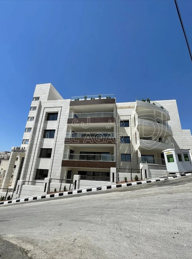 شقة في Youssef Abu Hajleh - 675,000 دأ - صورة 1
